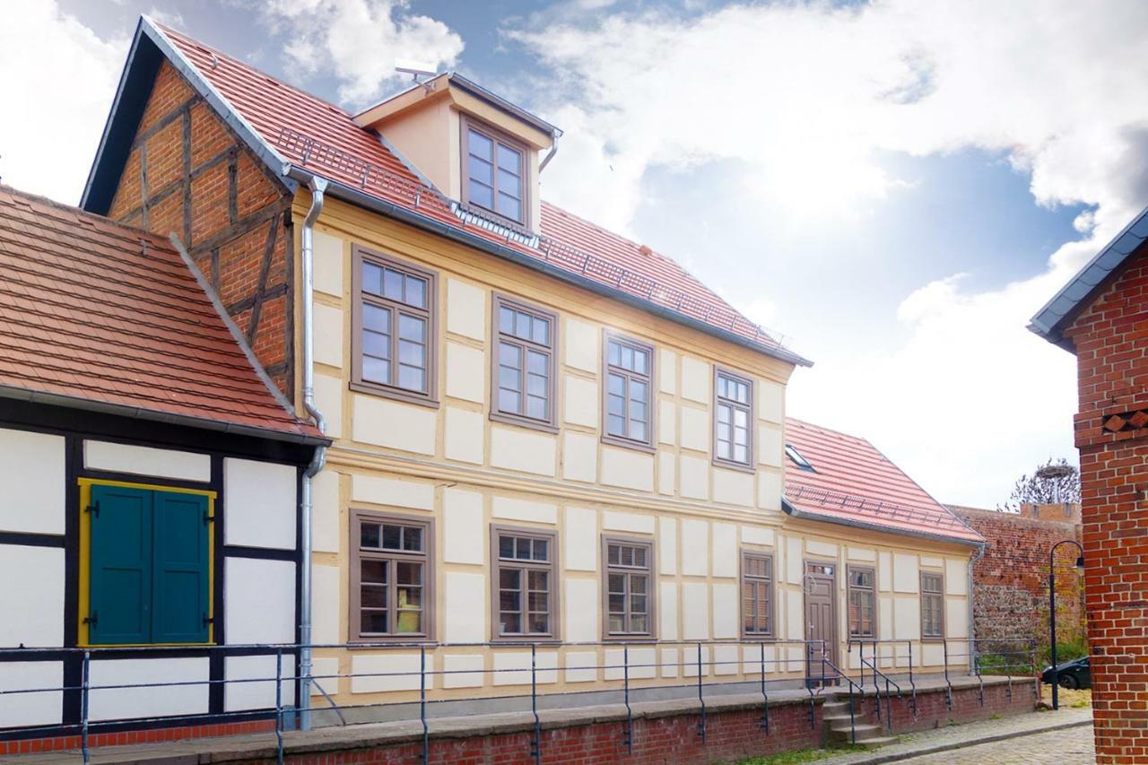 Schrot-Kontor Villa Tangermünde Kültér fotó